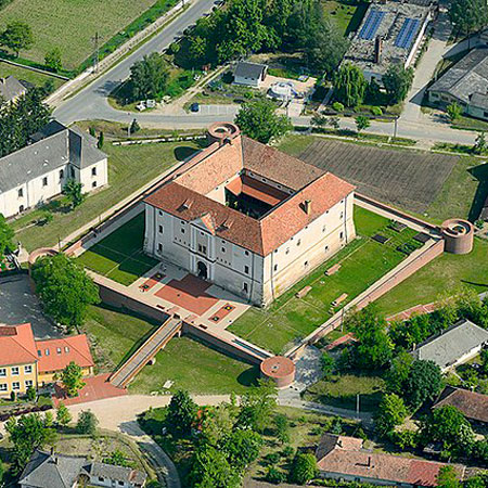 ozorai vár